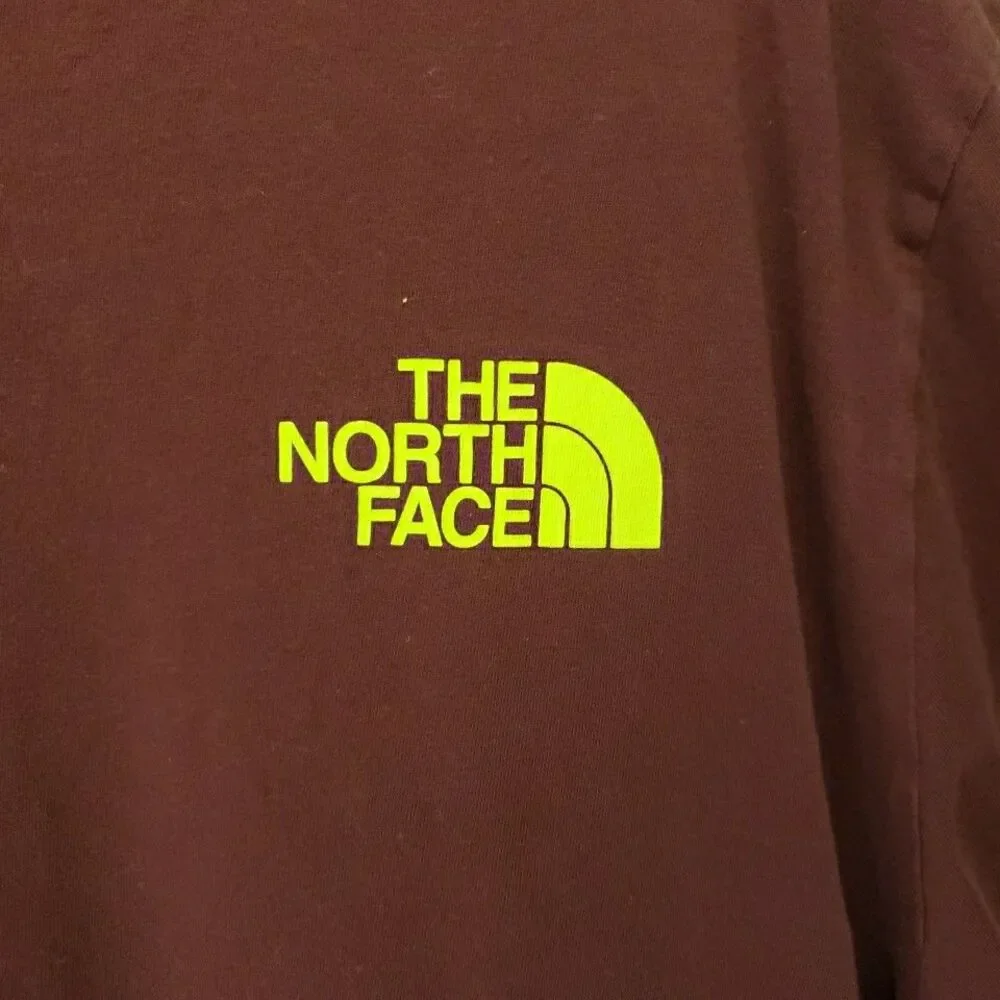 The North Face XXL Maroon Burgundy Graphic T-Shirt Circular Design Cactus Tee
